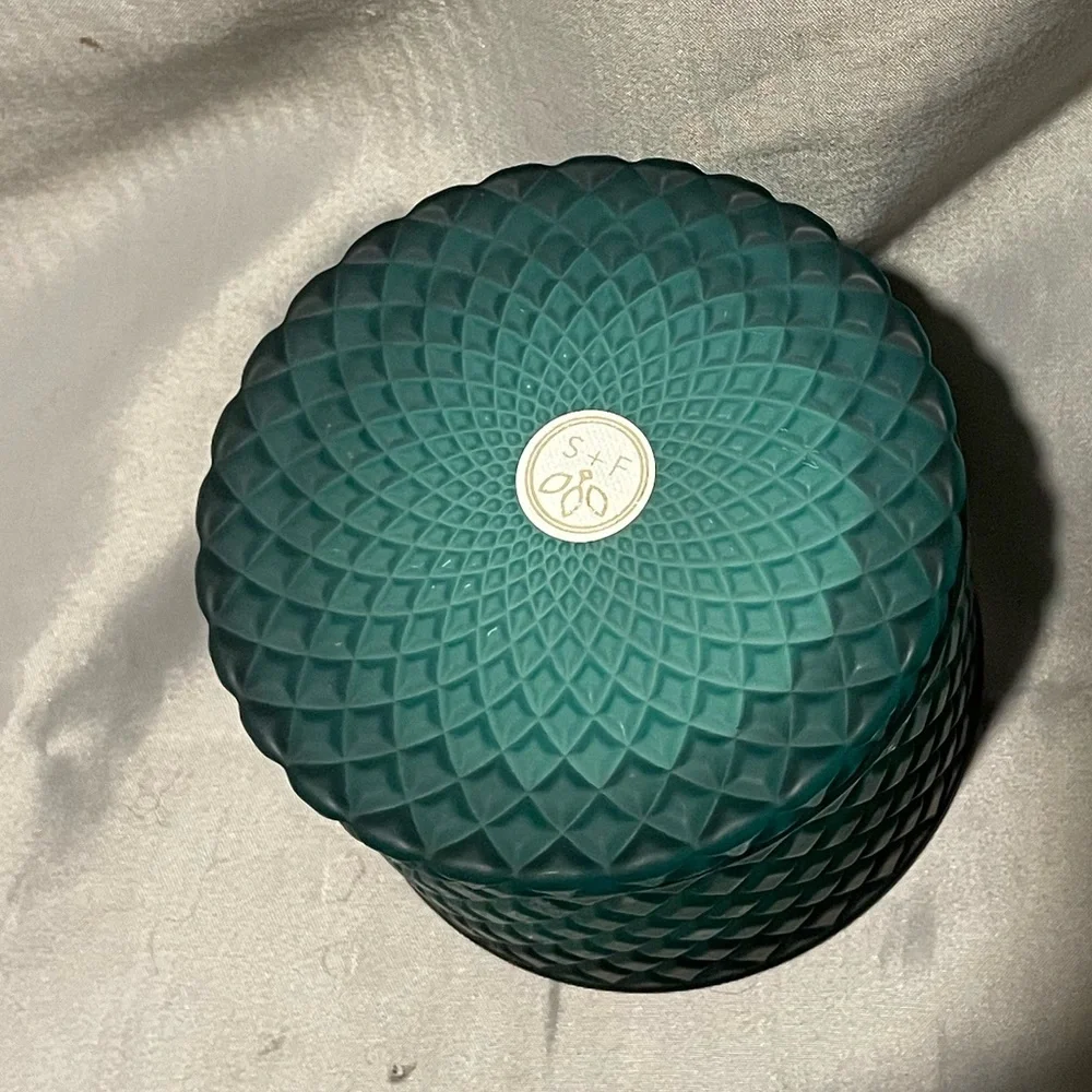 New Emerald Diamond Pattern Glass Candle- Pacific Coast
